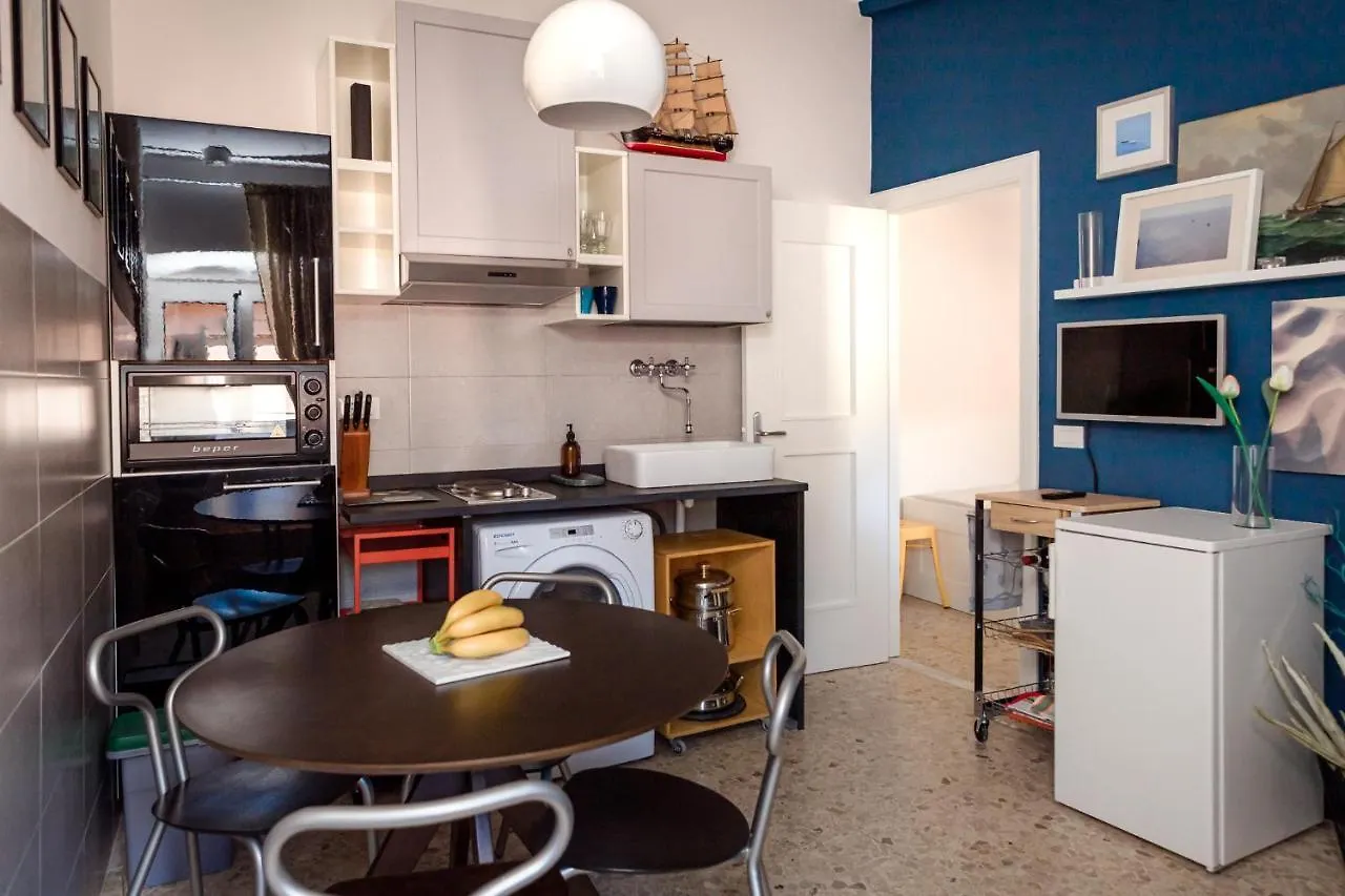 Apartment Suite Contemporanea Tra Le Vie Storiche Moneglia Italy